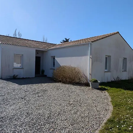Maison Familiale Avec Jardin A Deux Pas De L'ocean Préfailles