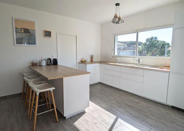 Maison Familiale Avec Jardin A Deux Pas De L'ocean *