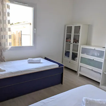 Maison Familiale Avec Jardin A Deux Pas De L'ocean Hébergement de vacances