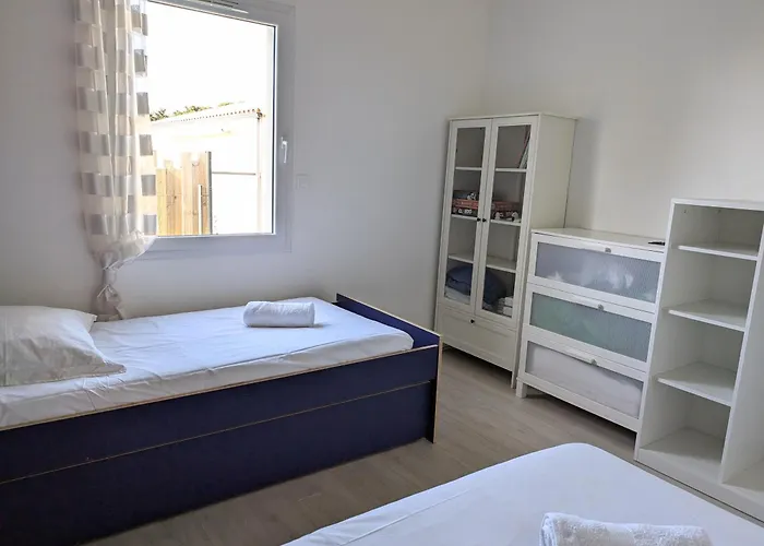 Maison Familiale Avec Jardin A Deux Pas De L'océan Hébergement de vacances