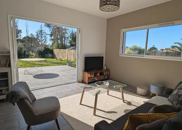 Maison Familiale Avec Jardin A Deux Pas De L'océan Hébergement de vacances *